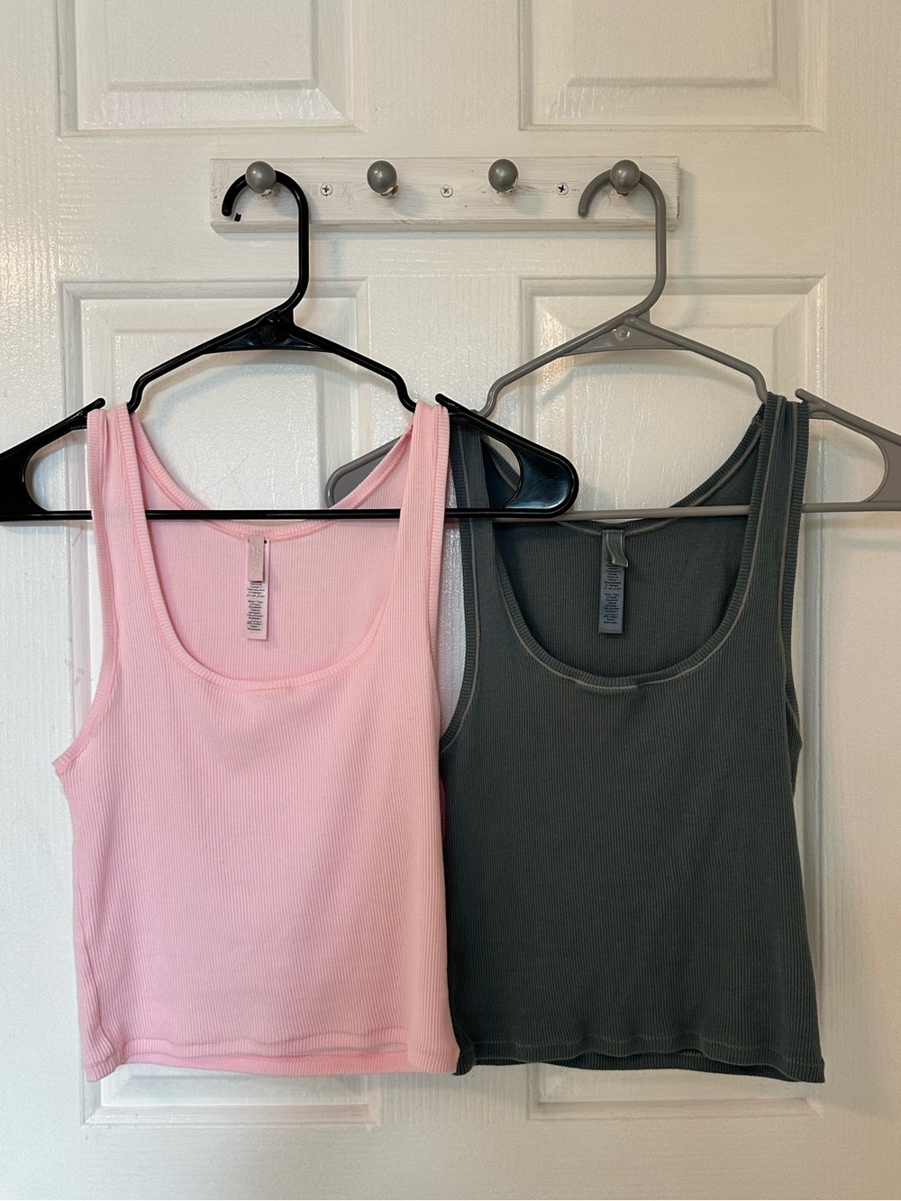 Skims ribbed tank tops